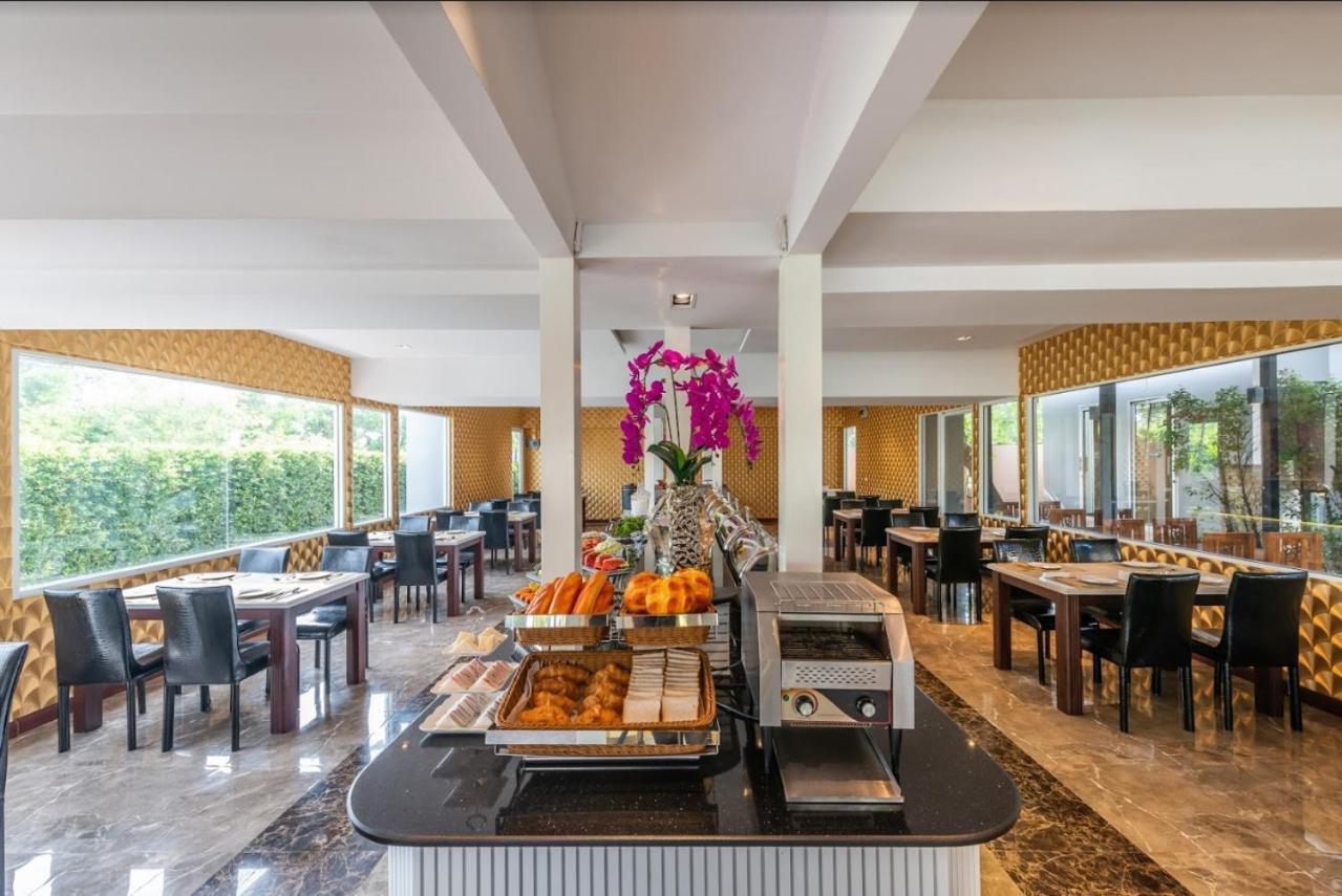 Napheera Royal Tel Otel Ban Khlong Bang Krathiam Dış mekan fotoğraf